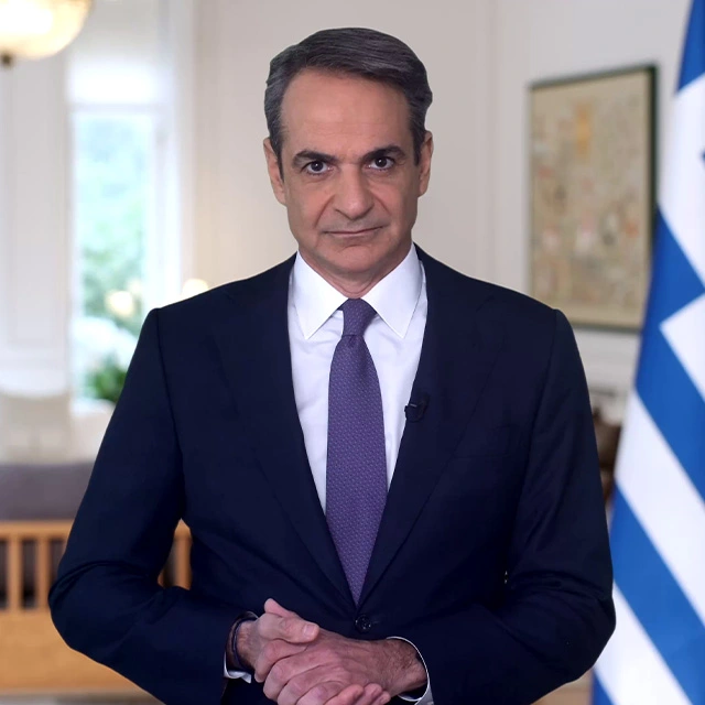 maketa mitsotakis 2